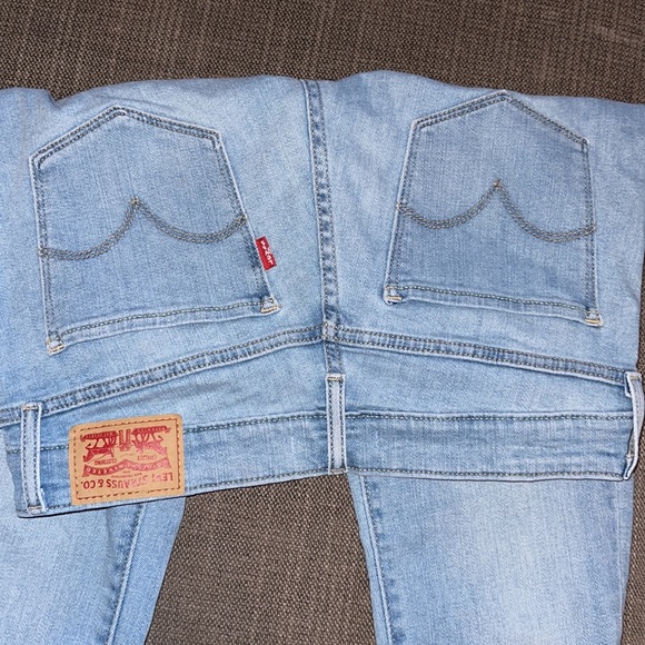 Levi jeans - Picture 2 of 2
